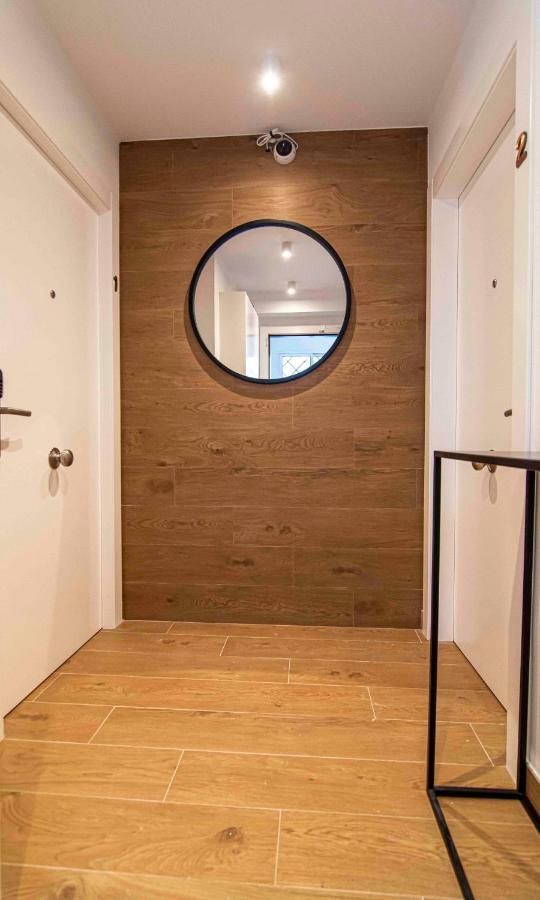 Apartamentos 1 Abril Малага Экстерьер фото